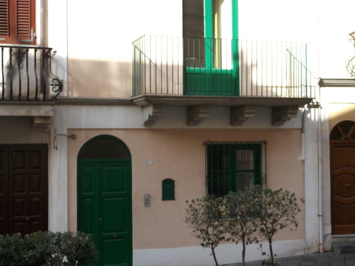 Centrostoricolipari Villa Екстериор снимка